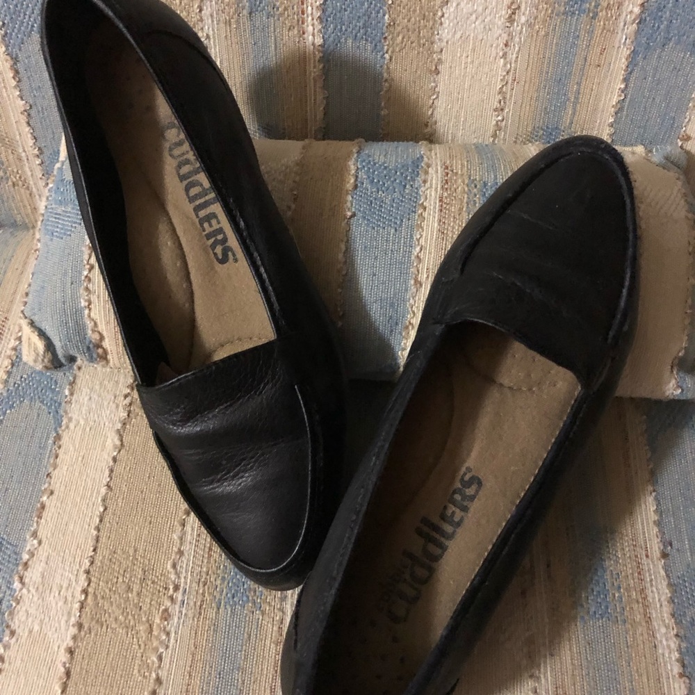 Cuddlers Black Loafers Size 6 1/2